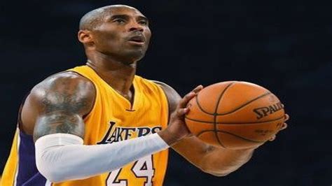 K­o­b­e­ ­B­r­y­a­n­t­:­ ­B­a­s­k­e­t­b­o­l­u­ ­b­ı­r­a­k­a­b­i­l­i­r­i­m­